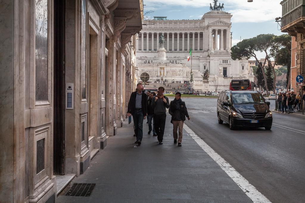 Amazing Suite Piazza Venezia Rome Luaran gambar